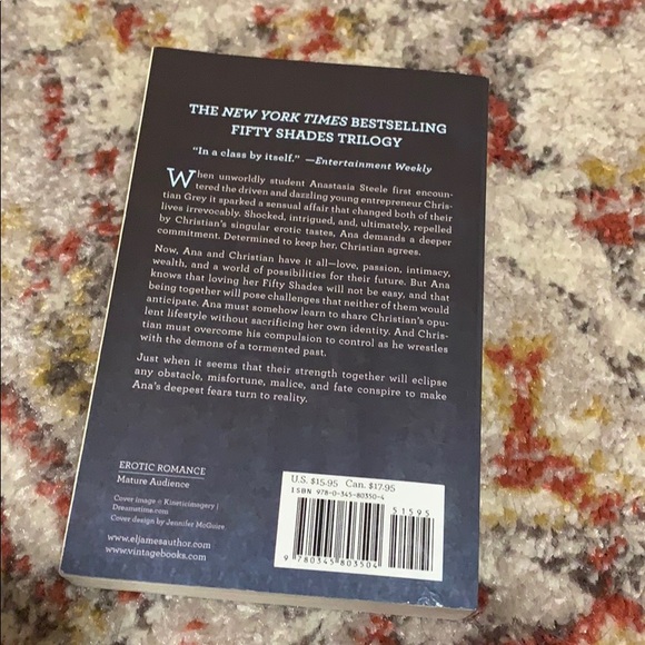 FIFTY SHADES FREED - Picture 2 of 2